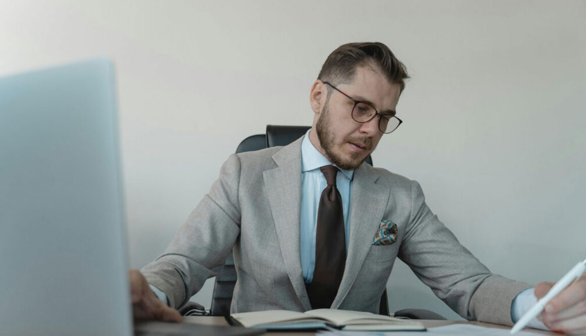 lawyer18